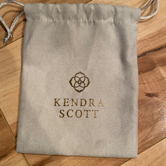 Kendra Scott jewelry bags - Picture 3 of 4
